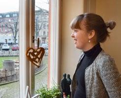 Astrid kände sig hemma direkt i första egna bostaden Redan när hon gick på högstadiet hemma i Tollarp visste hon att hon ville bosätta sig i Kristianstad. Så då ställde hon sig i kö hos ABK.