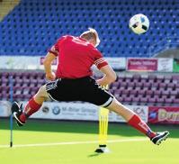 För dig som Du är målinriktad och villig att satsa på fotboll eller handboll till hundra procent samtidigt som du vill skaffa dig en bra utbildning.