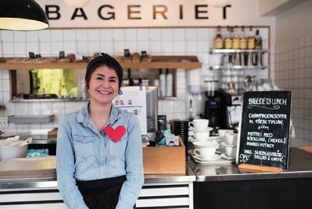 Hotell- och turismprogrammet Y Inriktningar: Hotell och konferens Turism och resor Foto: Rocco Gustavsson Möten, människor och världen som arbetsplats Du lär dig Möten med människor, kommunikation,