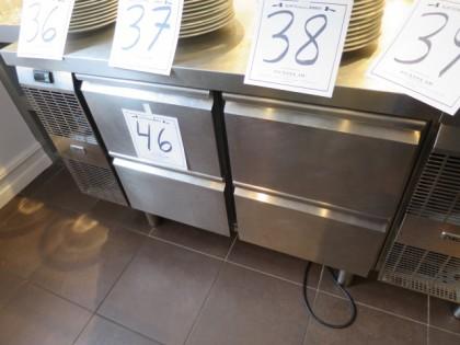 00 kr exkl moms Kylbänk Zanussi