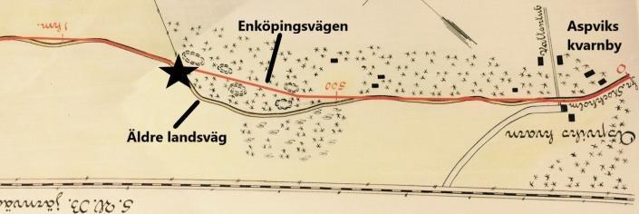 Plats: Enköpingsvägen, vid gamla vägens mynning i skogsbrynet.
