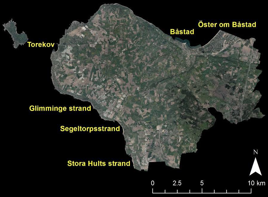 4 Erosionsutredning Flygfotografier från Båstads kommun för år 2004 och 2016 har använts för att analysera hur den kustnära vegetationslinjen förflyttats under denna tidsperiod.