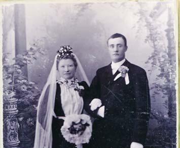 Hon var född 1883 i Nätra,