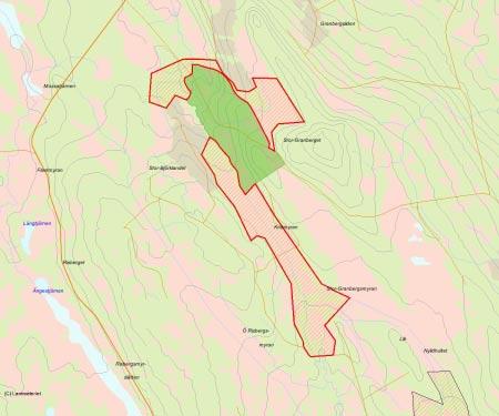 Länsstyrelsens bedömning Knämyran med sina olika urskogsartade biotoptyper representerar mycket bevarandevärda skogar, såsom urskogsartad gransumpskog och lövrik blandskog med asp och sälg.