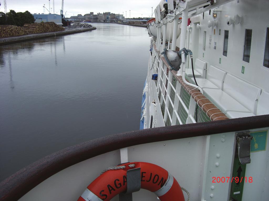 Saga Lejon byggdes för svenska beställare som passagerarfartyg år 1969 vid Husumer Schiffswerft i Husum, Tyskland och fick vid leveransen namnet Malmö. Hon sattes i trafik mellan Malmö och Köpenhamn.