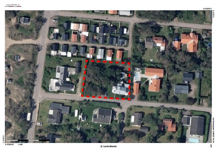 PLANBESKRIVNING PLANENS SYFTE OCH HUVUDDRAG Bakgrund Sökande lämnade den 4 augusti 2015 in en ansökan om planläggning av befintliga fritidshus som är uppförda på mark som är planlagd som NATUR.