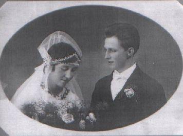 I mitten av 1920 talet åkte Tora Bergström från Kattisberg, Norsjö (senare gift med Johan Andersson Tåg Kvarnåsen, Norsjö kommun) och Helga Björk från Björkås, Norsjö (senare gift med Andreas