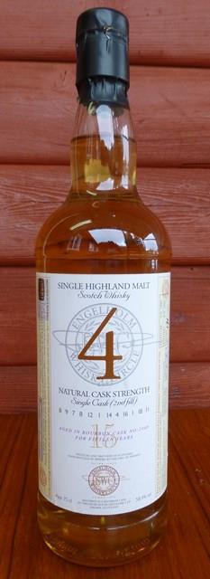 3 Mortlach 1989, 22 år Mortlach 1988, 22 år, 47,9% Buteljerare är The whisky Agency i serien Liquid Library Destillerad: 1989 Buteljerad: 2011 Fat: Ex-bourbon wood.