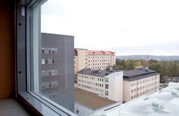 På SÄS Hotell tar en liten personalstyrka hand om de patienter, vars vårdbehov kan tillgodoses i öppenvården.
