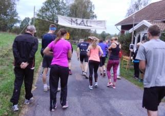 Våra aktiviteter i samarbete med Vuxenskolan Torsdag 13/7 kl 13.00 Utflykt till Kina slott på Lovön ( nära Drottningholm) För dig som är kvar i sta n. Guidad visning av slottet.