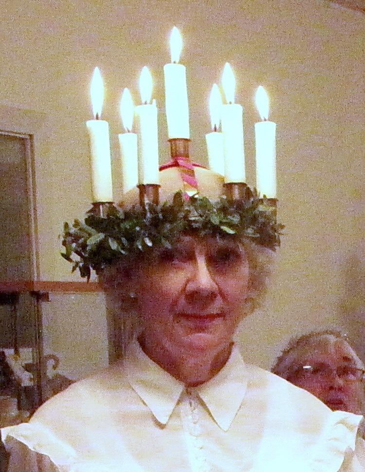 Lucia 2012 15 december firade vi Söderringens Lucia 2012, Gudrun Fors, i Midsommargården.