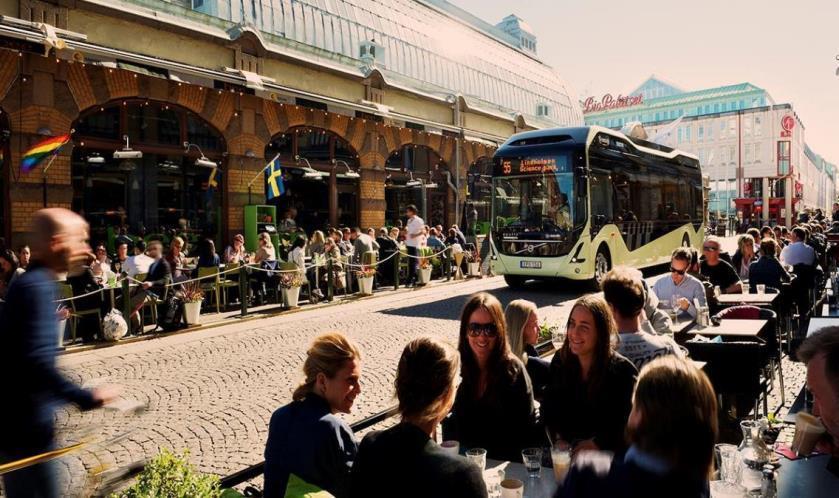 En gemensam vision En innovativ och framåttänkande stad, region, näringsliv och akademi inom hållbara och elektrifierade resor och transporter En region i framkant för hållbara lösningar och