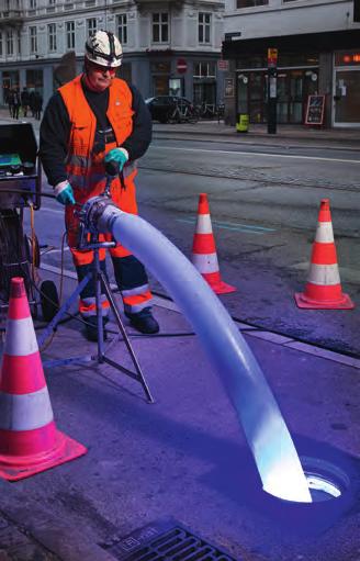Aarsleffs flexibla foder är unikt anpassningsbara till en mängd olika tilllämpningar som renovering av exempelvis spillvattenledningar, dagvattenledningar, industriella processledningar, vertikala