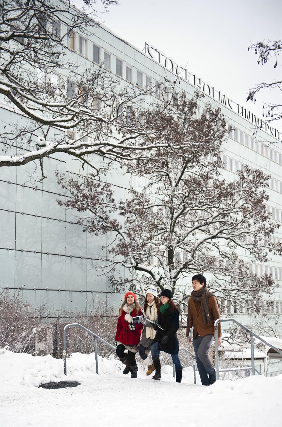 12 delger andra dina erfarenheter, ska uppgifterna avidentifieras så att ingen kan peka ut barnet eller dennes nära anhöriga eller enskilda personer som arbetar på skolan.