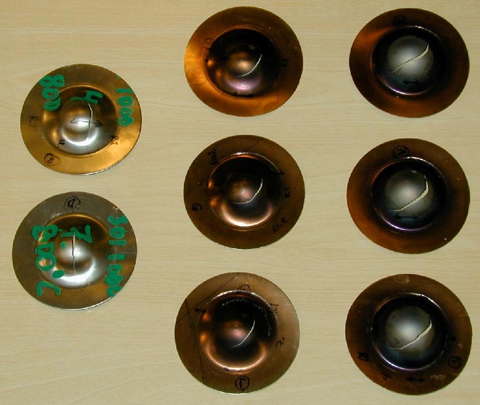 Φp= 33mm, Φa= 49mm, Φb= 40mm, R= 4,5mm. Testade rondeller av de induktivt värmda rostfria materialen visas i Figur 15 nedan. obehandlad 11.