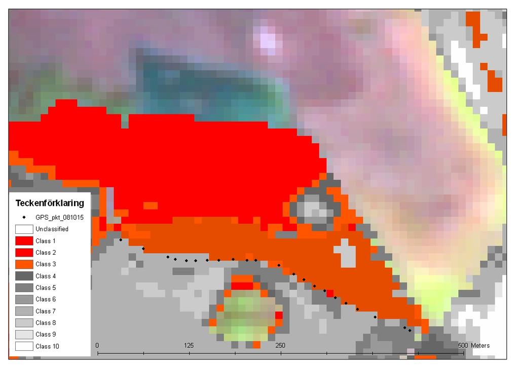 Figur 15. Utsnitt från Ekerö med Mälaren i norr. I botten ligger satellitbilden, ovanpå denna (i grå nyanser samt rött) visas fuktighetsklassningen. Ju lägre klass desto fuktigare är området.