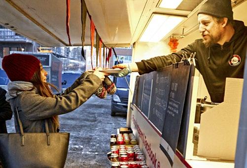 I vår börjar vi bygga 75 studentlägenheter i Gröndal och till sommaren startar byggarbetet med ett 100- tal studentlägenheter vid Socken plan längs Enskedevägen.