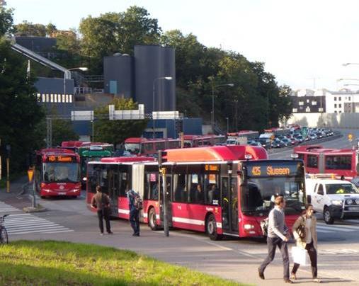 3 Problembild Den demografiska obalansen i Stockholms län, med en större andel arbetsplatser än andelen arbetsför befolkning i norra länshalvan, ställer stora krav på en väl fungerande infrastruktur