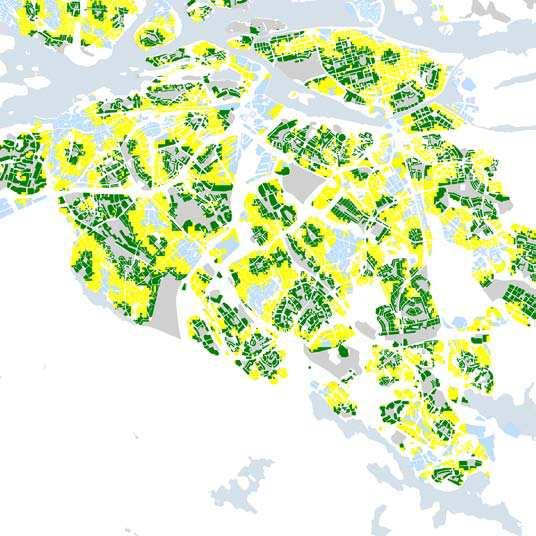 Rekreation 43 Närhet till bollplaner I Farsta Centrum och i delar av Farsta strand har de boende längre än 200 meter till