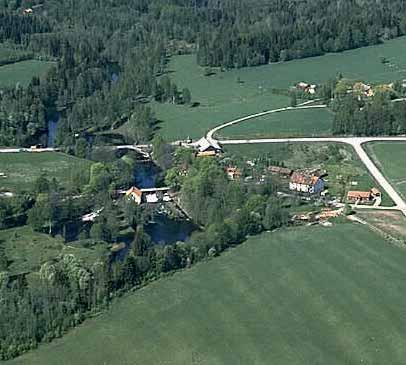 Bondebyn - Järle - Yxe [T 35] (delen i Nora sn) Motivering: Odlingslandskap med kulturhistoriskt värdefull bergslags- och bruksbebyggelse. (Bymiljö, Bruksmiljö).