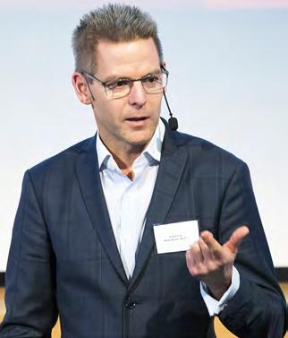 I och med 2016 års räkenskapsår lämnade Bo Vikström ordförandeklubban vidare till Trafikverkets överdirektör Bo Netz.