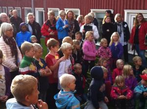 til 12 år. Höstterminen 2013 finns det sex förskoleavdelningar och en F-klass och en 1-2 klass på Björkris förskola och skola. 13.00 Presentation av verksamhetsidén för Björkris 14.