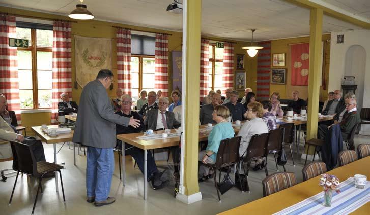 Blekinge Hembygdsförbund Verksamhetsberättelse för år 2015 Till Blekinge Hembygdsförbund anslutna 39 föreningar Alltidhults Intresseförening, Asarums Hembygdsförening, Backaryd-Öljehults socknars