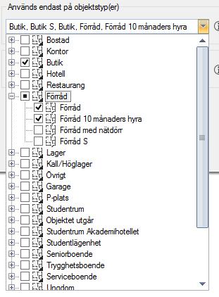 Specificeras på kontrakt betyder att den skrivs ut på hyreskontraktet under övrigt. Grund för kvarboenderabatt innebär att avgiften tas med i beräkningsunderlaget när rabatten ska beräknas.