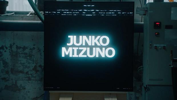 JUNKO MIZUNO För Junko Mizuno, japansk konstnär baserad i USA, är konst lika viktigt som att äta och sova.