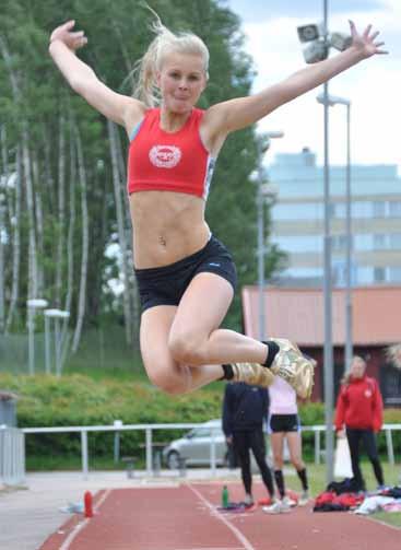 Flickor 16 100 m 12,81 1,4 Emilia Hammarström-96 Wärnamo SK Jönköping 2/6 13,06 1,4 Jonna Lindéen-96 FIK Kalmarsund Löttorp 13/7 13,15 1,8 Klara Volmerdahl-96 Hovslätts IK Jönköping 9/9 13,22 1,5