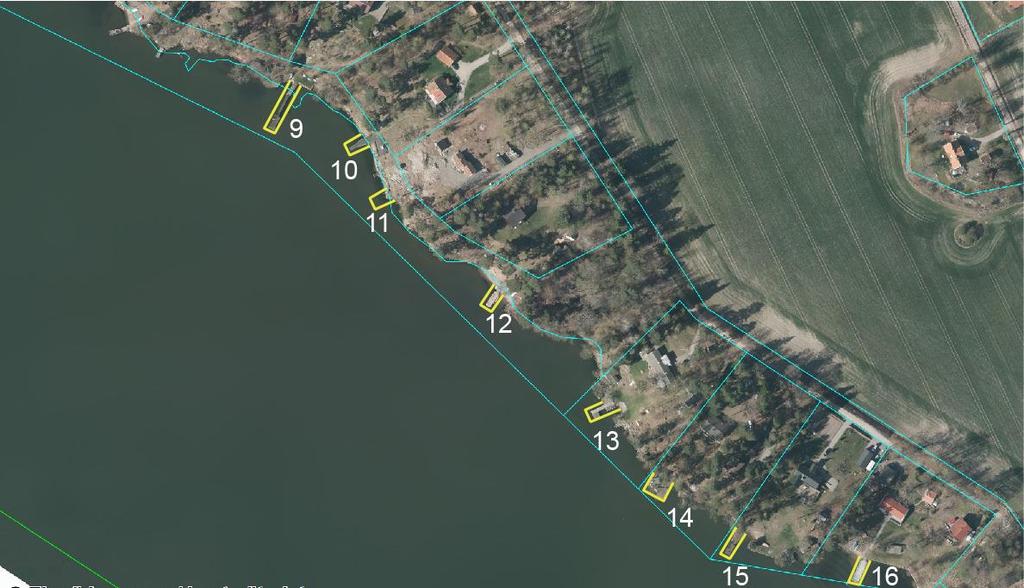 17(29) Ortofoto från 2012 och utdrag ur grundkartan med markering för upphävandet av strandskyddet.