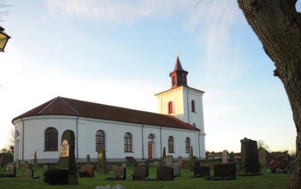Gammalt och nytt talar om samma sak Det enda medeltida objekt som finns i kyrkan nu är krucifixet från 1300-talet som finns avbildat här.