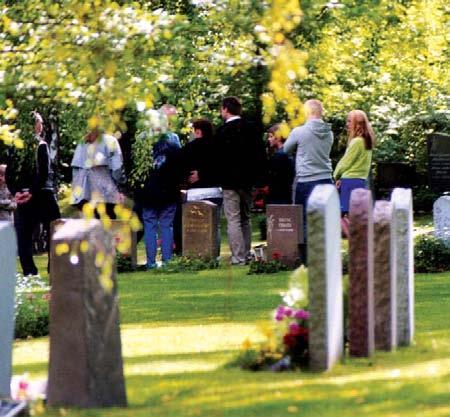 En gemensam definition av fackuttryck Inom begravningsverksamheten, i likhet med många andra verksamheter, används en mängd fackuttryck. Flera av dessa har olika innebörd på olika håll i landet.