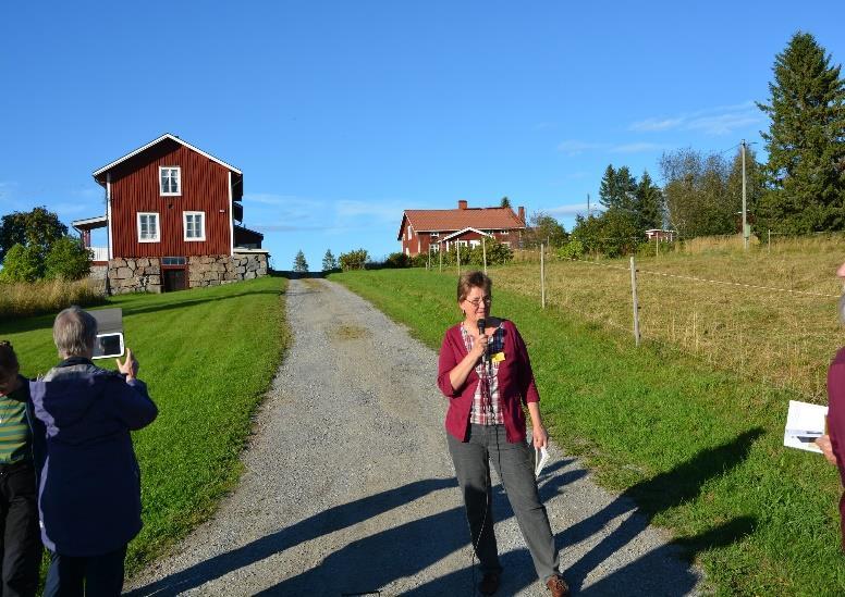 Lördagen den 3 september Efter frukosten klev vi ombord på bussen som tog oss ut på Stödes södra finnmark.