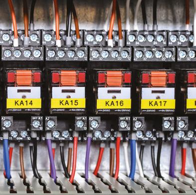 STYR & REGLERSYSTEM Styr- och reglersystemet omfattar kabeldragning utförd på fabrik, testat och provat apparatskåp, DCC styrenhet och övriga ingående utrustningar.
