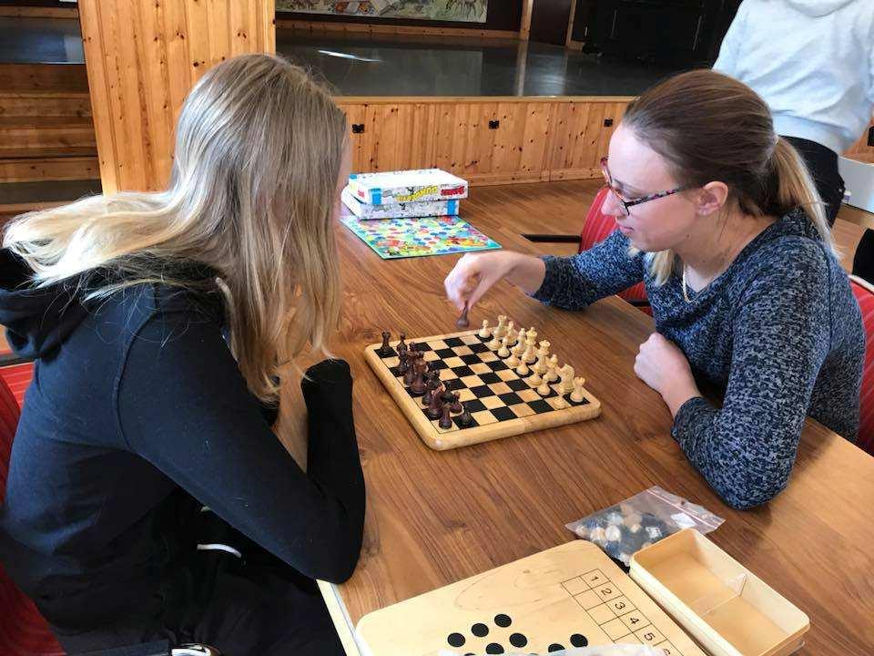 I år gick färden via Flymyra och Jobsby förbi Skyttorp och Vattholma. På hemvägen passerades Klivinge och Tranbyn. Modevisningen med Wicki s Bama blev både välbesökt och uppskattad.