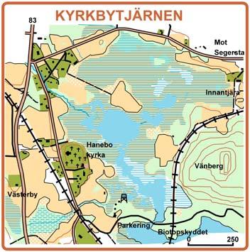 I öster finns ett par fina lövskogsområden, biotopskyddet och Vänberg samt i sydväst, söder om järnvägen, ett fint försumpat buskområde.