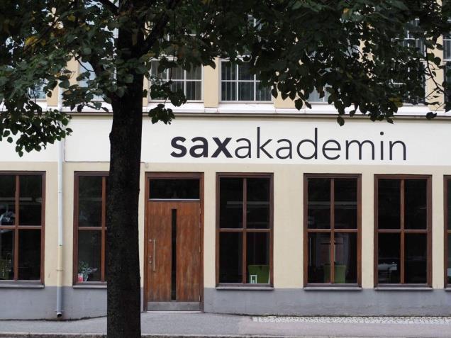 Anmäl dig via mejl till info@saxakademin.se Anmäl dig till kursen: Skicka ett mejl med kursens rubrik och datum till info@saxakademin.