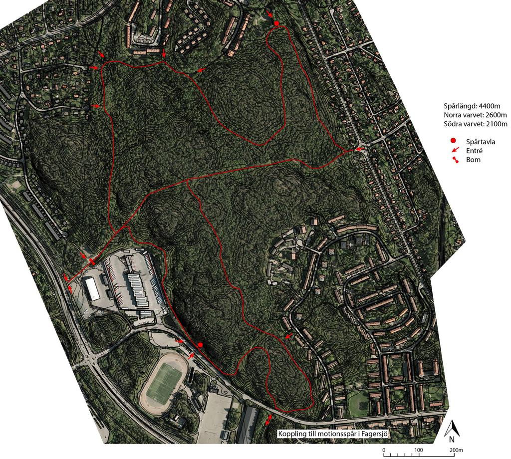 Majroskogen Spåret i Majroskogen föreslås nära Gubbängens Idrottsplats. Vid idrottsplatsen finns parkeringsplatser och blir därmed en viktigt startpunkt för spåret.