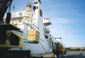 Gorthon Lines Gorthon Lines affärsidé: Att genom hög kompetens, effektiva system och anpassat tonnage erbjuda kundanpassade, kostnadseffektiva sjötransporter av förädlade