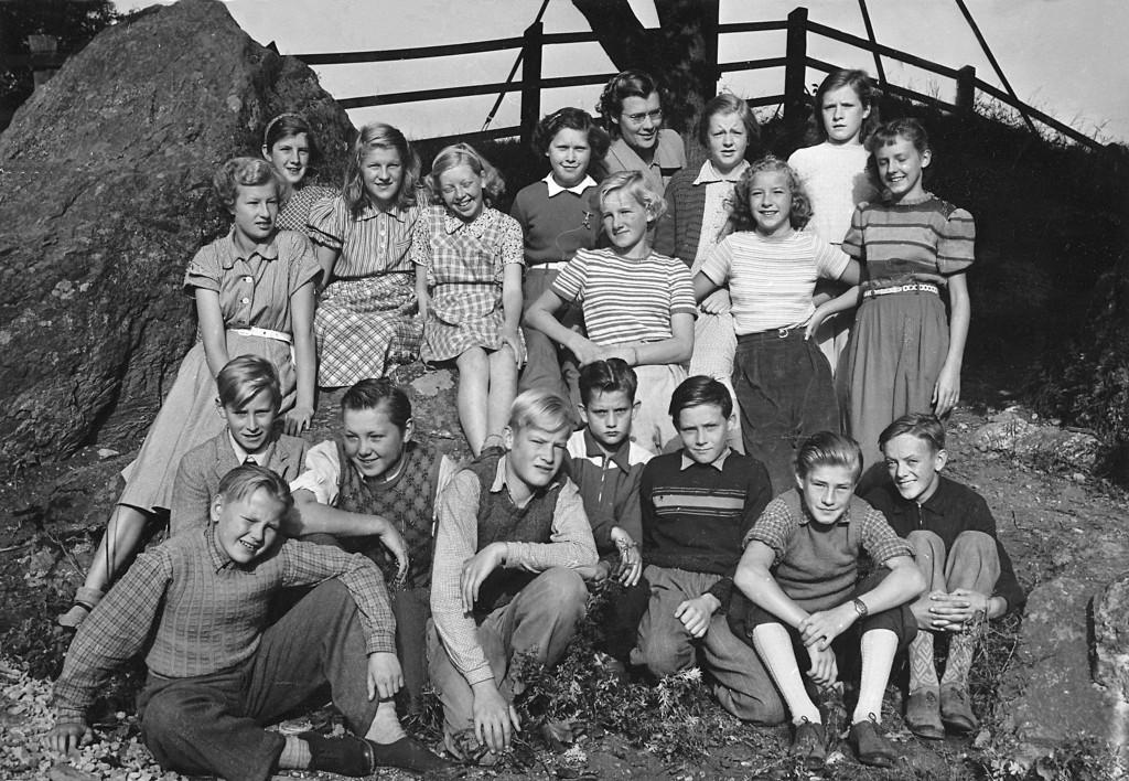 VÄSTERMO KYRKSKOLA, klass 7, 1950-51 Stående fr.