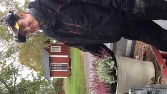 Att hitta sin plats på jobbet Låt mig få presentera kyrkvaktmästare Robin Johansson, som funnits i och runt Västra Husby kyrka de senaste tio åren efter att först ha sommarjobbat på kyrkogården där.