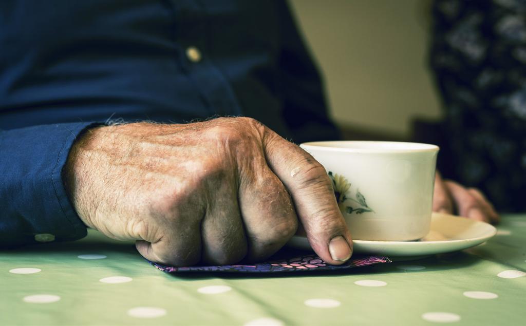 Våffel- och stickcaféet Startar för terminen 22 januari på andra våningen i Församlingsgården Nygatan 41 Öppet kl 13.30-15.30 Sopplunch Varje torsdag klockan kl 12.