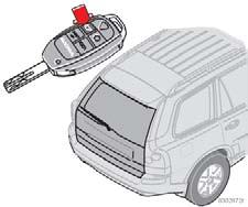 Om bilen inte låsts från utsidan kan den låsas upp genom att dörren öppnas med handtaget. 1 Handskfacket kan enbart låsas/öppnas med huvudnyckeln ej med servicenyckeln.