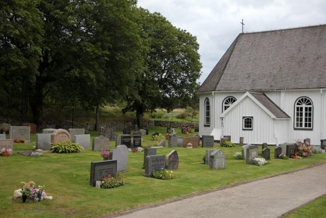 År 1882 beslöt man att utvidga kyrkogårdsmuren och lägga om muren i norr. Utvidgningen genomfördes först år 1884. En kulturhistorisk inventering av kyrkogården gjordes år 2006-2007.