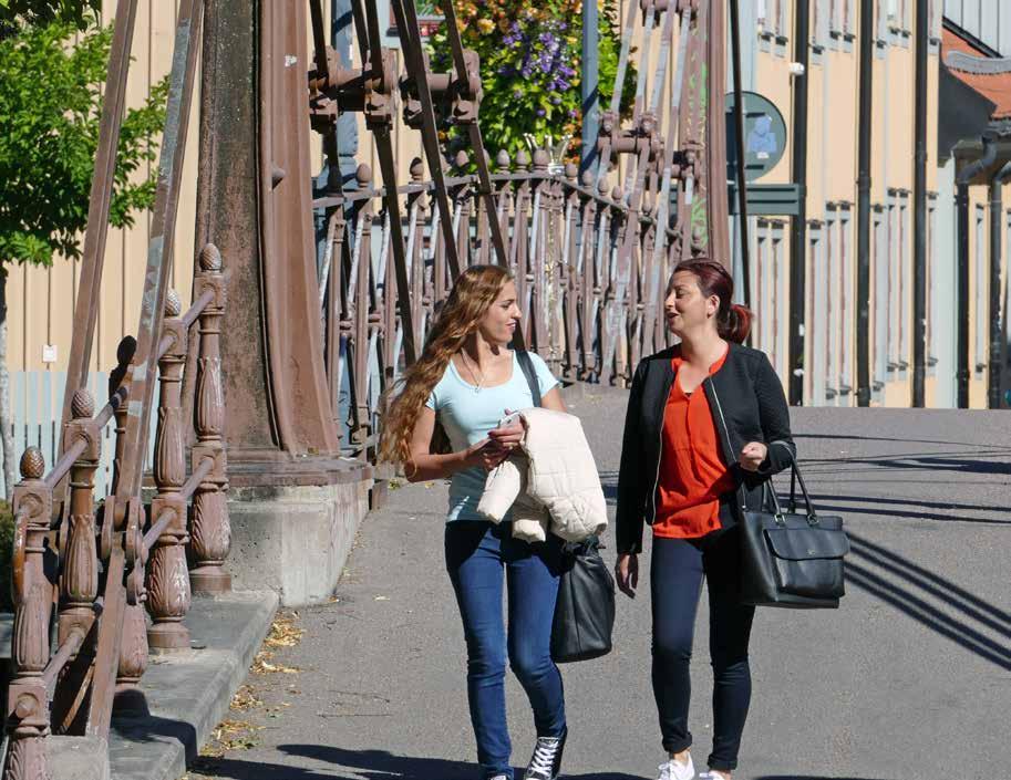 ATTRAKTIV GÅSTAD I Uppsalas innerstad ligger fokus på fotgängarna. Att gå är ett transportsätt som är attraktivt och hållbart.