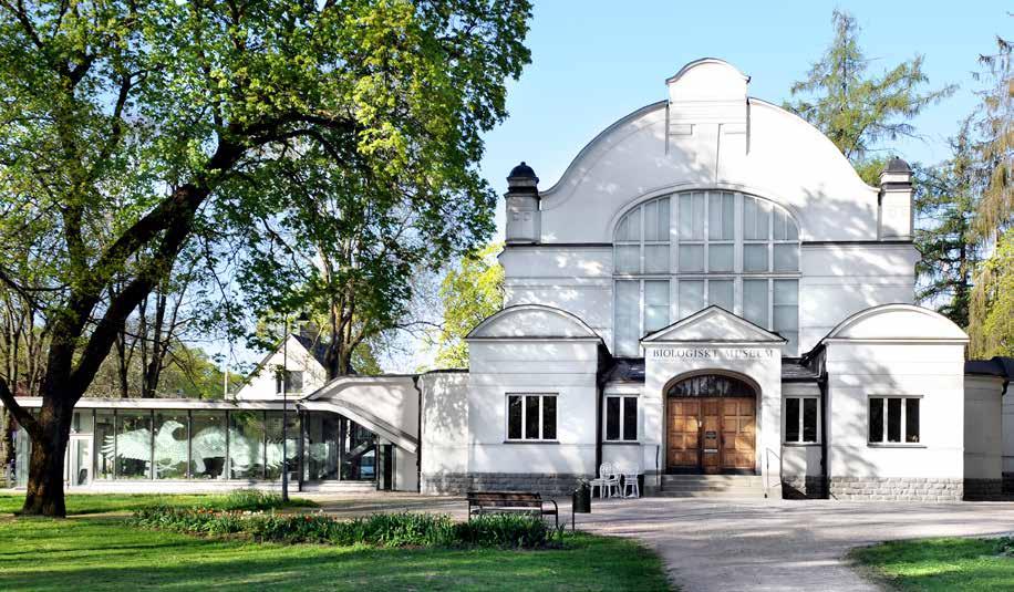 Biologiska museet har byggts till med en modern entrédel som gör verksamheten mer tillgänglig och berikar parken.