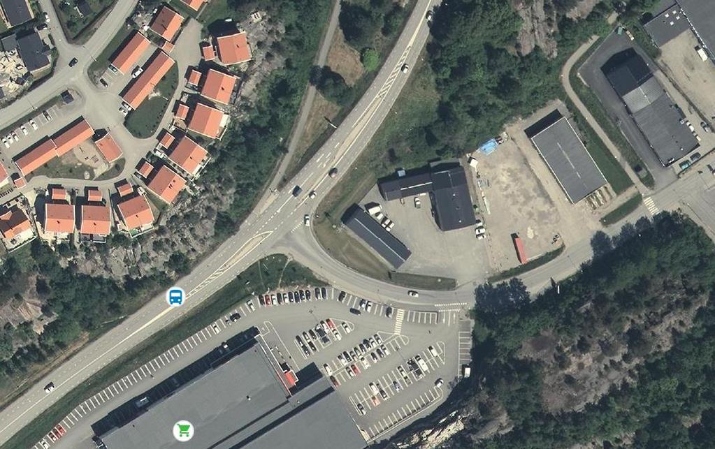 N Bild 1, översiktbild över korsningen Ringvägen/Prästängsvägen. I VGU finns också gränsvärden hur mycket en väg får luta igenom en korsning.