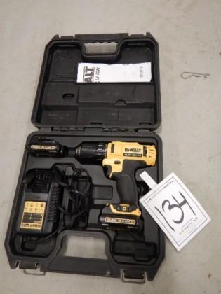 DeWalt DCD710 med laddare samt 2