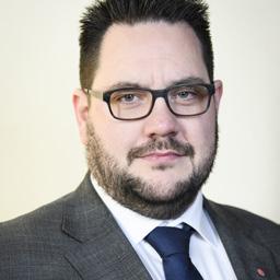 Intron har träffat ordförande i kyrkofullmäktige respektive kyrkorådet. Johan Hillblom - ny på posten Johan är 21 JOHAN år, född och HILLBLOM uppvuxen i Gävle.
